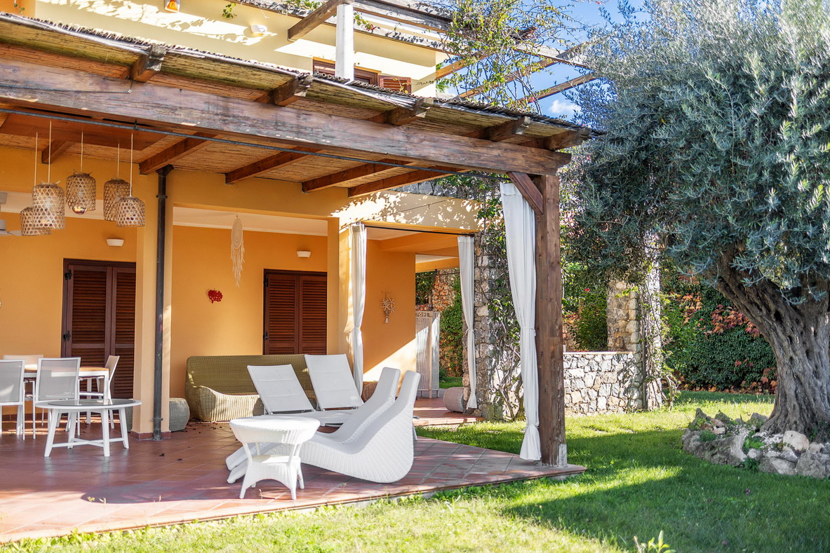 Villa unifamiliare via Tredoliche, Diamante